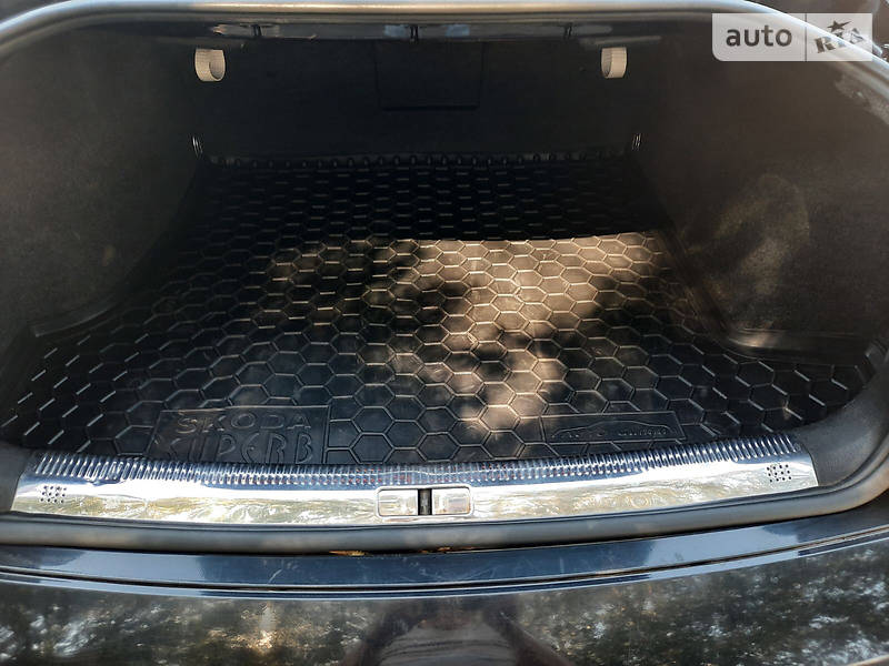 Седан Skoda Superb 2008 в Кривому Розі