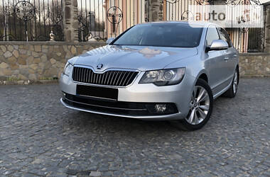 Хэтчбек Skoda Superb 2015 в Черновцах