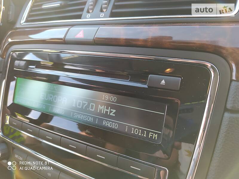 Седан Skoda Superb 2014 в Києві