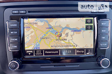 Седан Skoda Superb 2015 в 