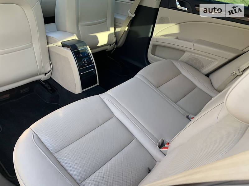 Седан Skoda Superb 2015 в Днепре