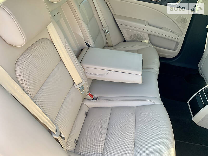 Седан Skoda Superb 2015 в Днепре