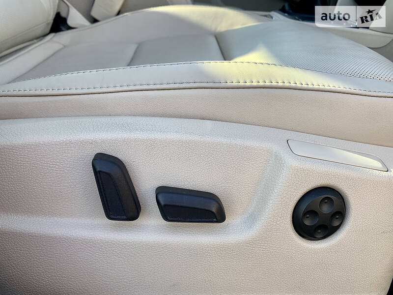 Седан Skoda Superb 2015 в Днепре