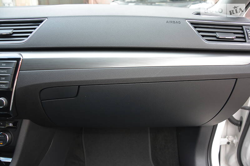 Універсал Skoda Superb 2017 в Луцьку