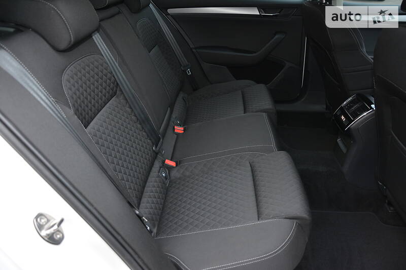 Універсал Skoda Superb 2017 в Луцьку