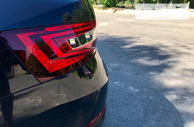 Ліфтбек Skoda Superb 2019 в 