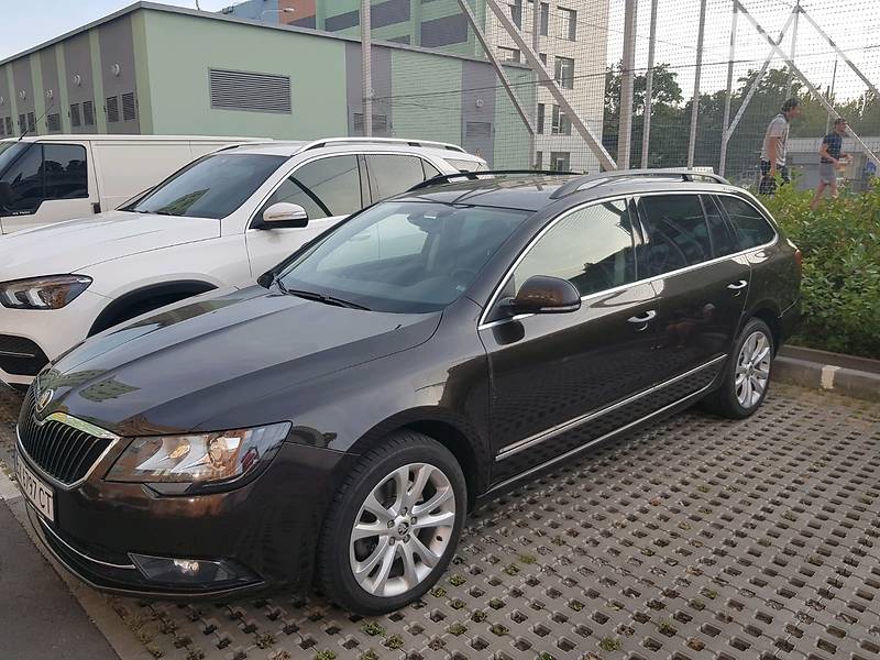 Універсал Skoda Superb 2014 в Києві
