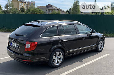 Універсал Skoda Superb 2012 в 