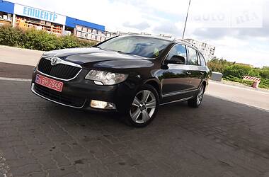 Универсал Skoda Superb 2011 в Дрогобыче