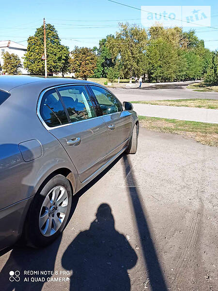 Лифтбек Skoda Superb 2009 в Днепре