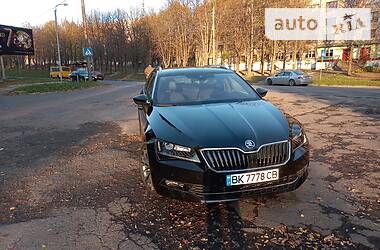 Универсал Skoda Superb 2018 в Ровно