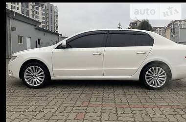 Седан Skoda Superb 2010 в Виннице