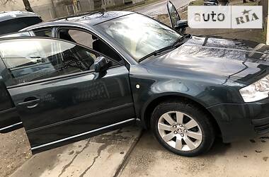 Седан Skoda Superb 2004 в Хусте