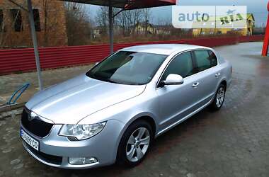 Skoda Superb 2012