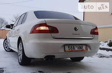 Седан Skoda Superb 2011 в Самборе