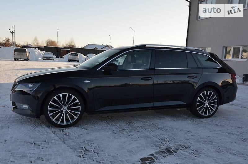 Універсал Skoda Superb 2016 в Луцьку