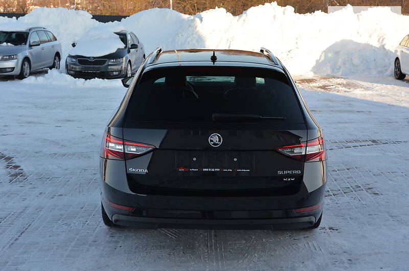 Універсал Skoda Superb 2016 в Луцьку