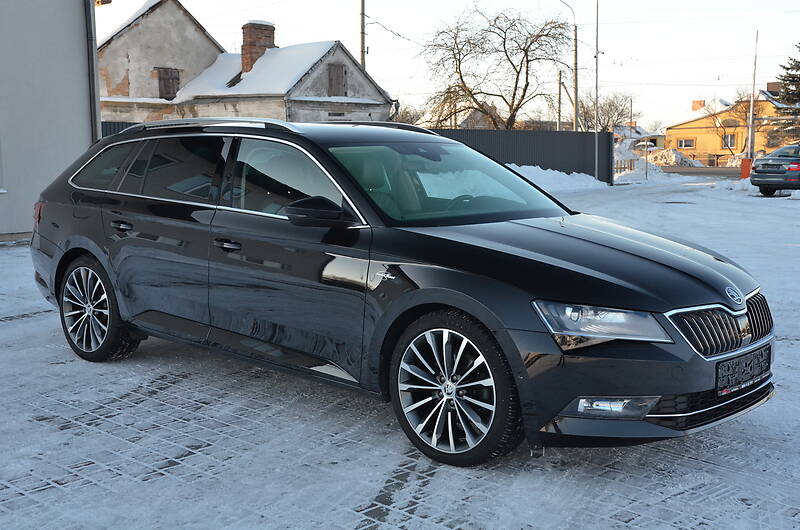 Універсал Skoda Superb 2016 в Луцьку