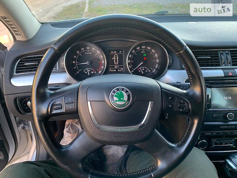 Хэтчбек Skoda Superb 2012 в Кременце