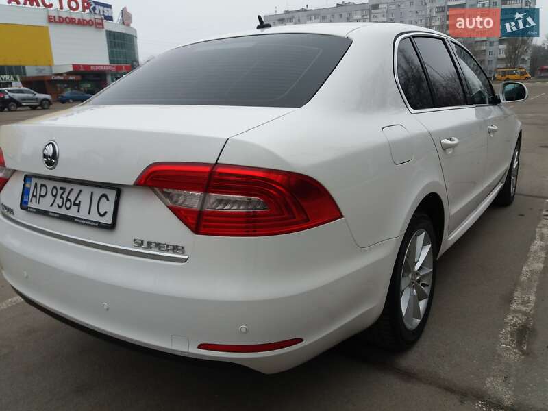 Лифтбек Skoda Superb 2014 в Запорожье