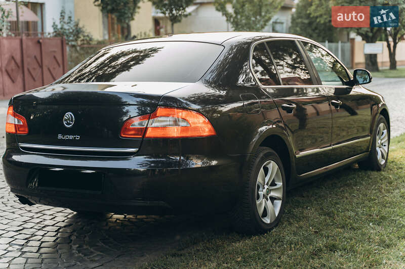 Ліфтбек Skoda Superb 2011 в Мукачевому