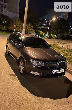 Skoda Superb 2011 Skoda Superb 2011