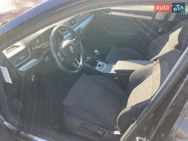 Универсал Skoda Superb 2016 в Шептицькому фото 17 Универсал Skoda Superb 2016 в Шептицькому
