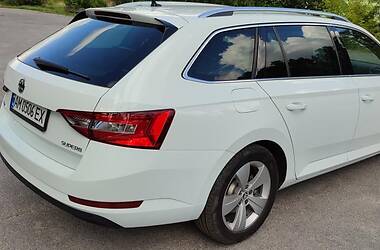 Универсал Skoda Superb 2017 в 