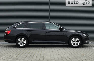 Универсал Skoda Superb 2015 в 