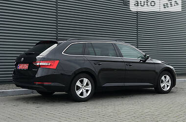 Универсал Skoda Superb 2015 в 
