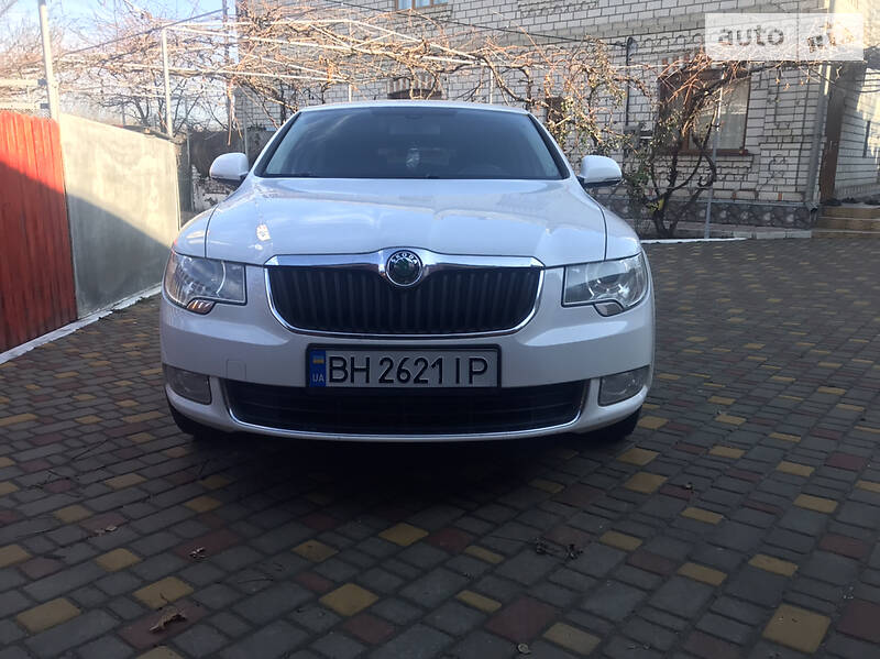 Лифтбек Skoda Superb 2011 в Подольске