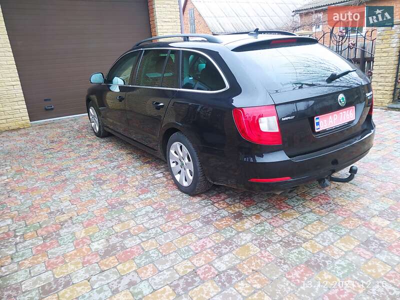 Универсал Skoda Superb 2012 в Гадяче