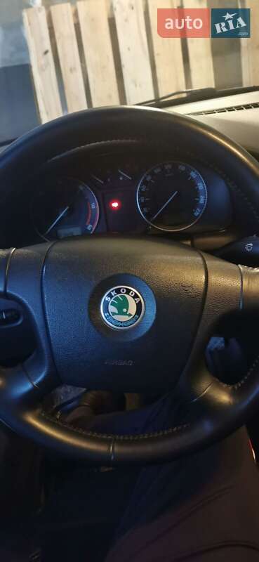 Седан Skoda Superb 2008 в Тячеві