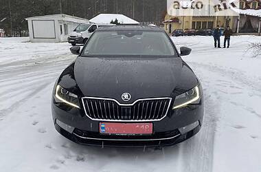 Седан Skoda Superb 2016 в Луцке