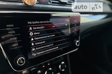 Седан Skoda Superb 2018 в 