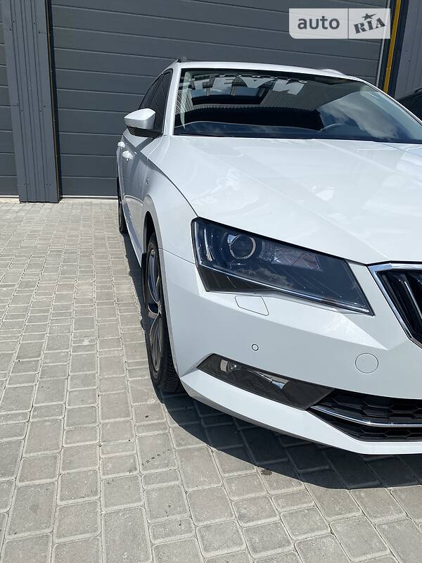 Універсал Skoda Superb 2016 в Вінниці