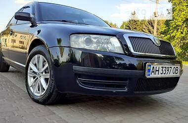 Седан Skoda Superb 2005 в Теофіполі