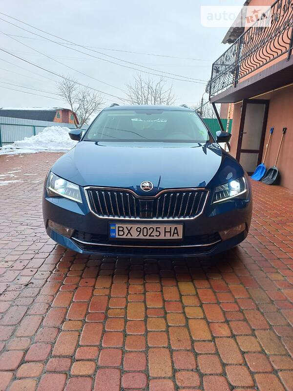 Универсал Skoda Superb 2016 в Хмельницком