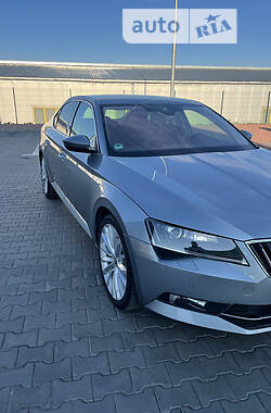 Ліфтбек Skoda Superb 2015 в Горохові