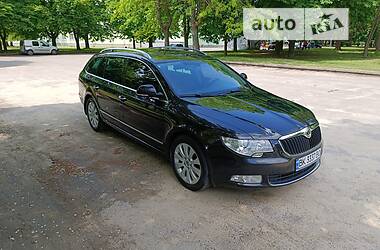 Универсал Skoda Superb 2013 в Ровно