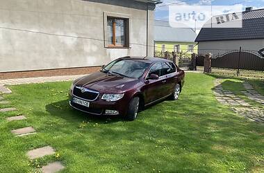 Skoda Superb 2011