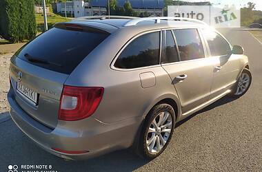 Skoda Superb 2012