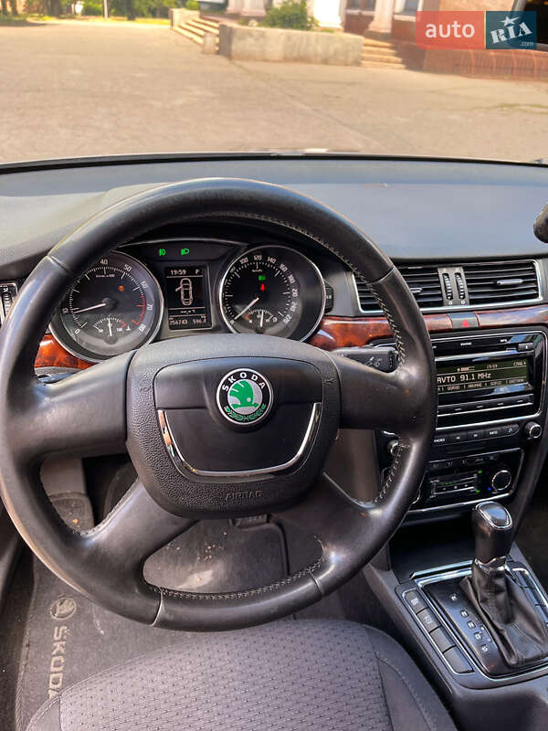 Лифтбек Skoda Superb 2013 в Кривом Роге