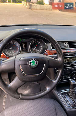 Лифтбек Skoda Superb 2013 в 
