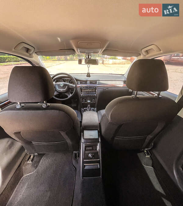 Лифтбек Skoda Superb 2013 в Кривом Роге