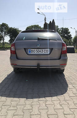 Универсал Skoda Superb 2010 в Черновцах