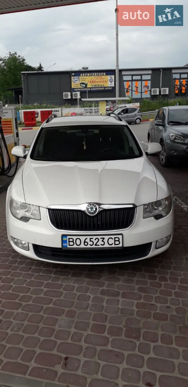 2011 Skoda Superb - мініатюра 9