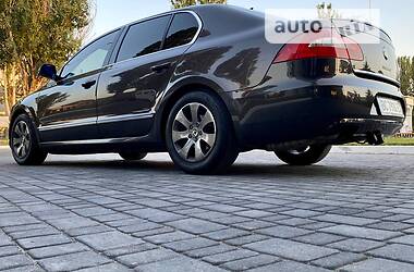 Лифтбек Skoda Superb 2011 в Одессе