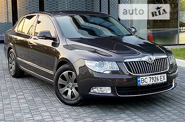 Лифтбек Skoda Superb 2011 в Одессе