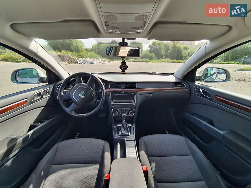 Лифтбек Skoda Superb 2013 в Луцке